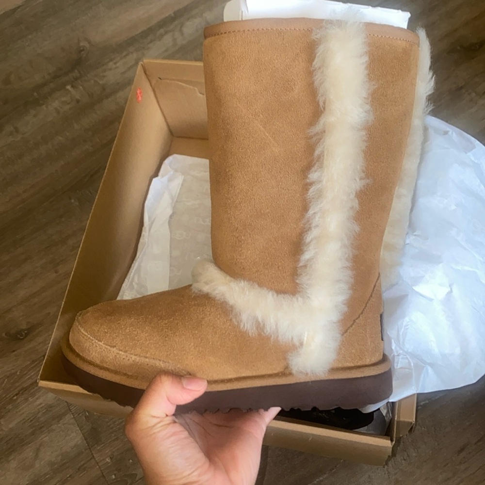 Gently Used Uggs for Girls. Worn Once. Size 2